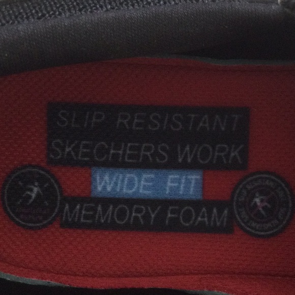 Men's Black Skechers Slip Resistant Shoes NWOT - Picture 5 of 6